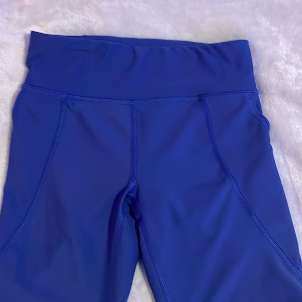 Old Navy- high rise biker shorts- navy blue